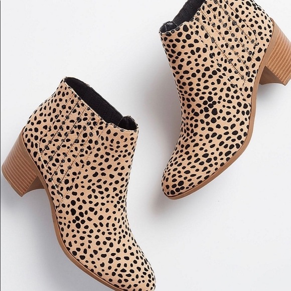 Maurices Shoes - Womens Cheetah Print Ankle Booties NWOT